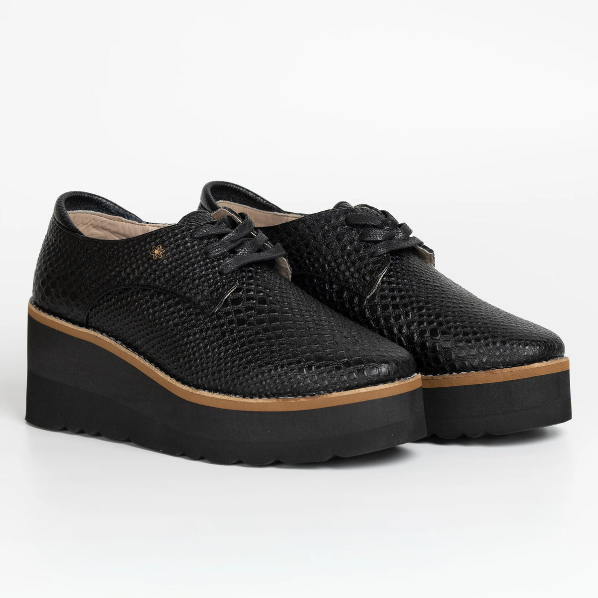 OXFORD NEGRO CON CAFÉ CUERO
