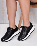 LUXURY BLACK