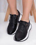 LUXURY BLACK