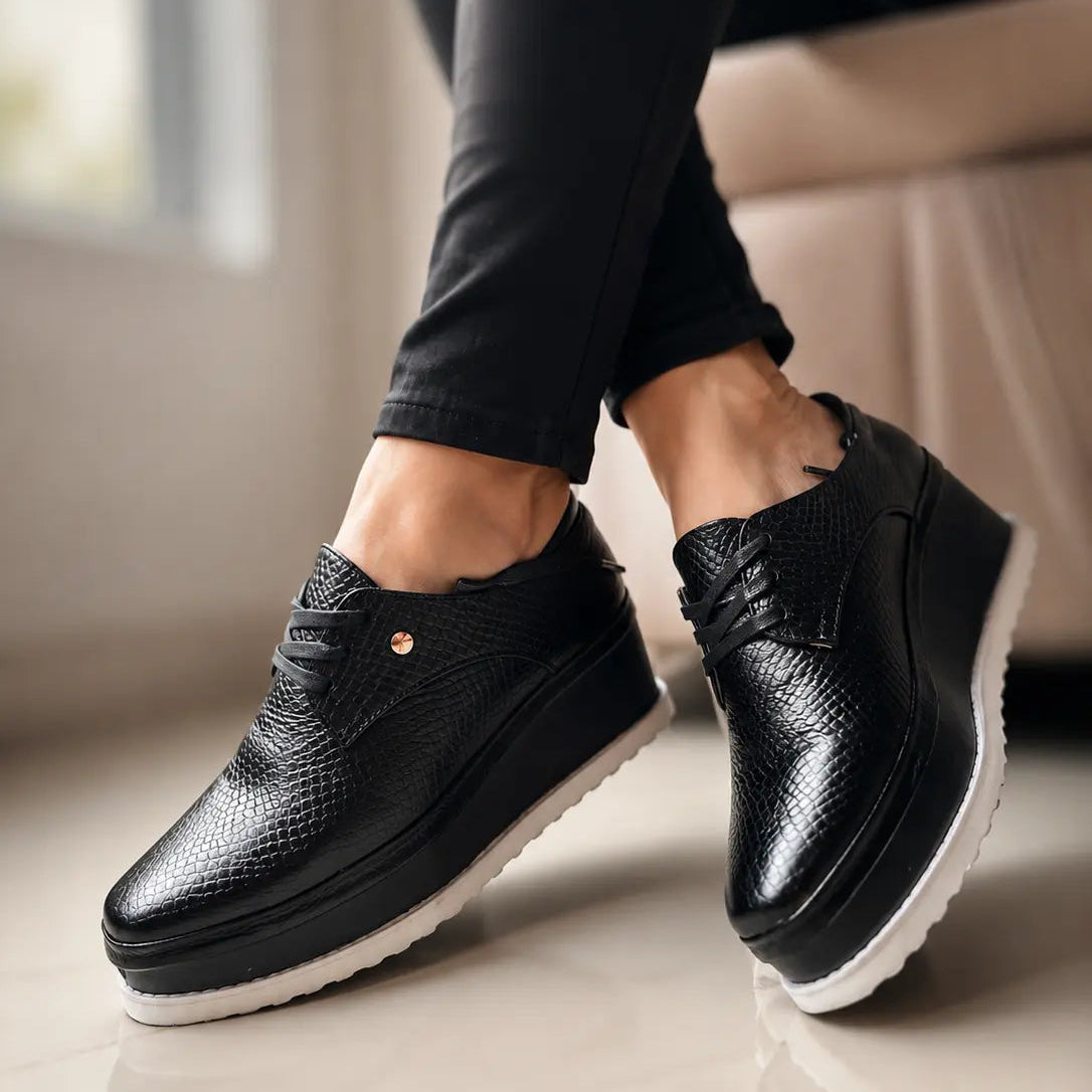OXFORD NEGRO CON BLANCO CUERO