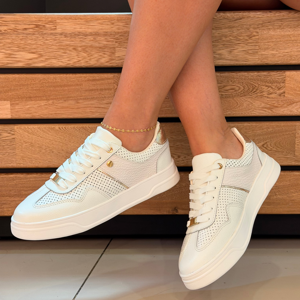 AUREX BLANCO CUERO