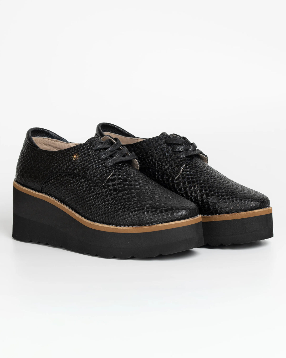 OXFORD NEGRO CON CAFÉ CUERO